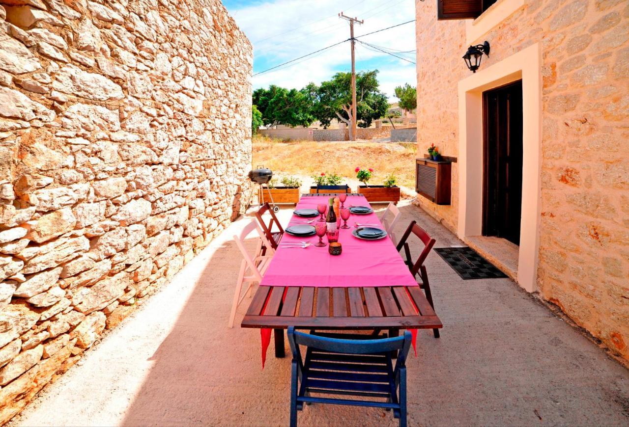 Vila Casa Piedra Halki Island Exteriér fotografie